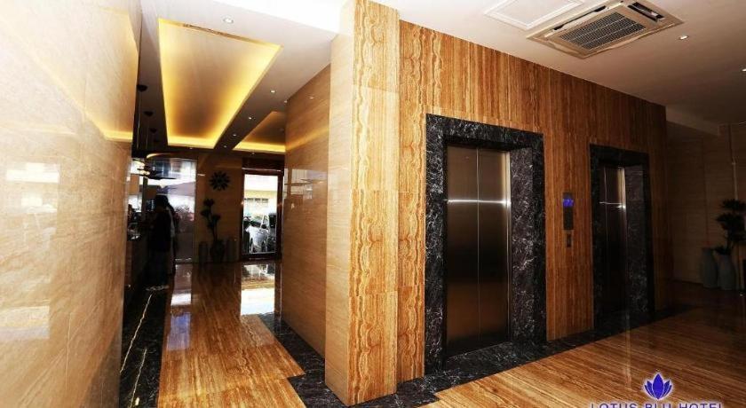 Lotus Blu Hotel Легаспи Экстерьер фото