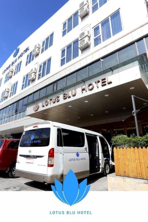 Lotus Blu Hotel Легаспи Экстерьер фото